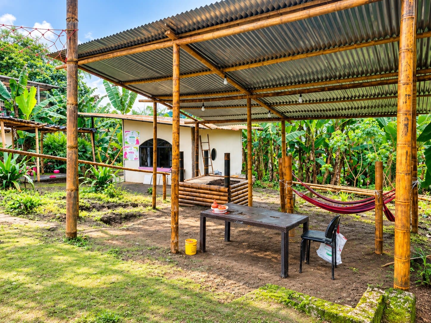 Espacio exterior de SAMAY